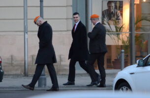 Jörg Sobolewski (links) mit Bundesbrüdern von der Gothia Berlin