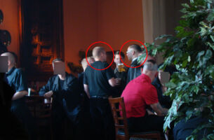 Tim Ballschuh (rechts) und der damalige sächsische NPD-Abgeordnete Jürgen Gansel (links) beim Wave Gotik Treffen (WGT) in Leipzig